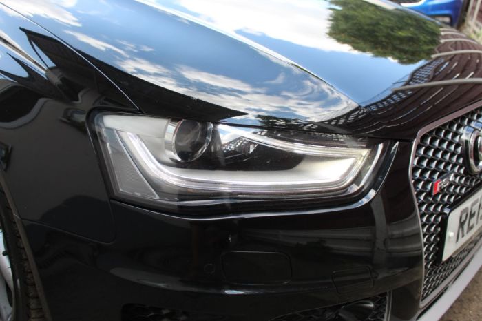Audi RS4 4.2 FSI Quattro 5dr S Tronic Estate Petrol Black