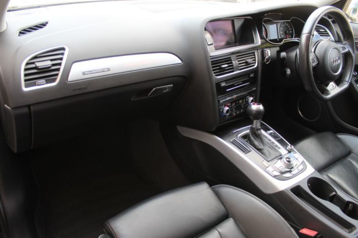 Audi RS4 4.2 FSI Quattro 5dr S Tronic Estate Petrol Black