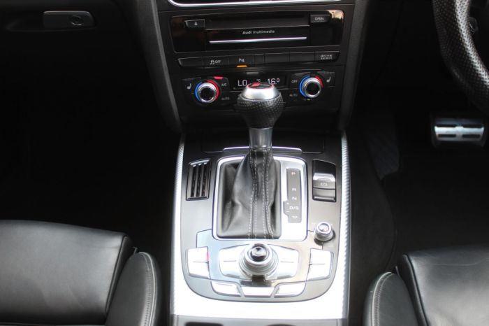 Audi RS4 4.2 FSI Quattro 5dr S Tronic Estate Petrol Black