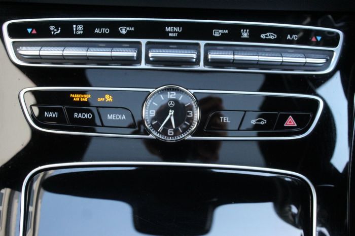 Mercedes-Benz E Class 2.0 E350e AMG Line Premium Plus 4dr 9G-Tronic Saloon Petrol / Electric Hybrid Grey