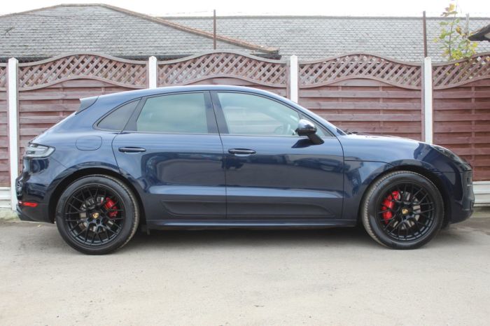 Porsche Macan 2.9 GTS 5dr PDK Estate Petrol Blue