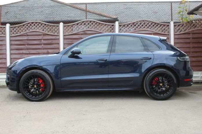 Porsche Macan 2.9 GTS 5dr PDK Estate Petrol Blue