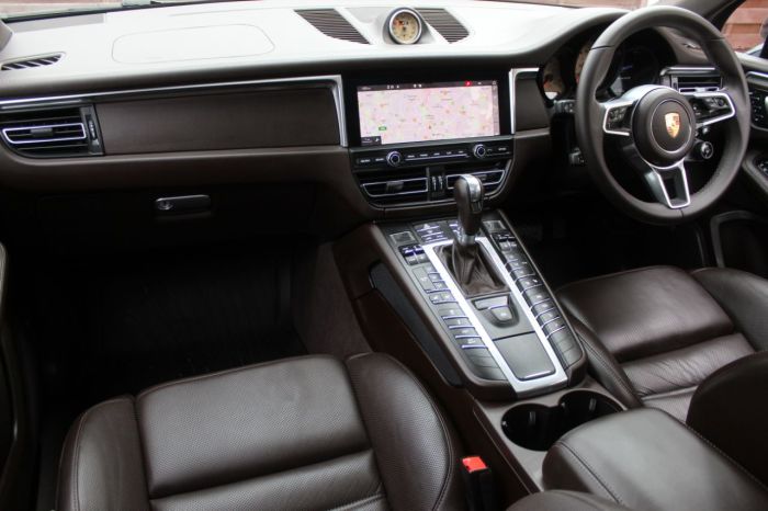 Porsche Macan 2.9 GTS 5dr PDK Estate Petrol Blue