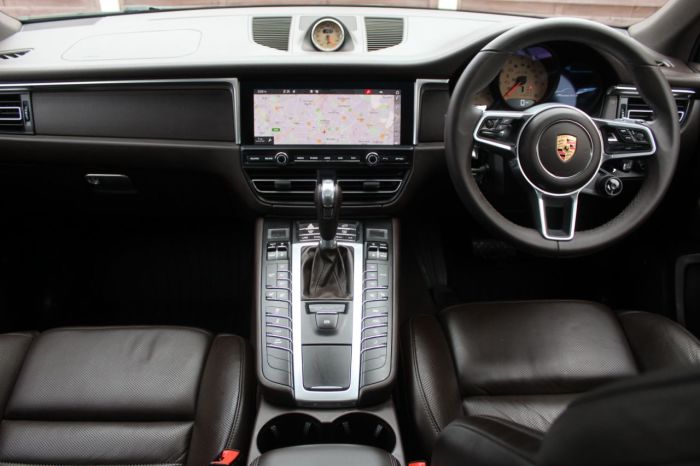 Porsche Macan 2.9 GTS 5dr PDK Estate Petrol Blue
