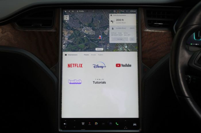Tesla Model X 0.0 449kW 100kWh Dual Motor 5dr Auto Hatchback Electric Grey