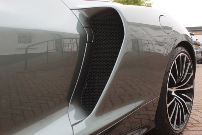 McLaren Gt 4.0 V8 2dr SSG Auto Coupe Petrol Green