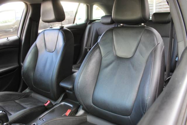 2017 Vauxhall Astra 1.4T 16V 150 Elite 5dr Auto