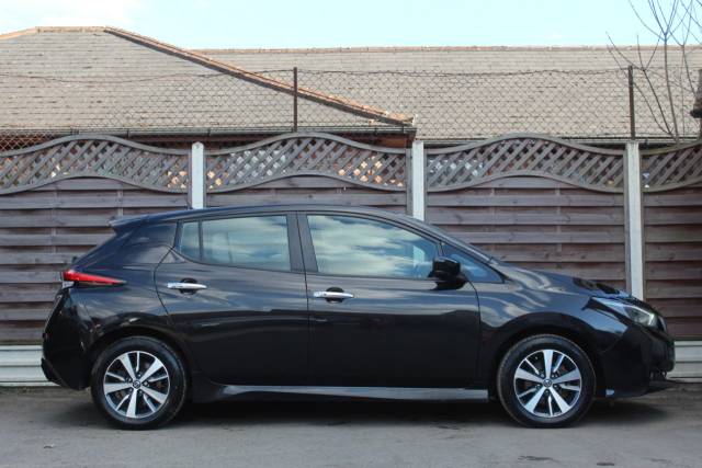 2021 Nissan Leaf 0.0 110kW Acenta 40kWh 5dr Auto [6.6kw Charger]