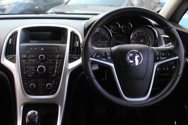 2013 Vauxhall Astra GTC 1.4T 16V 140 SRi 3dr