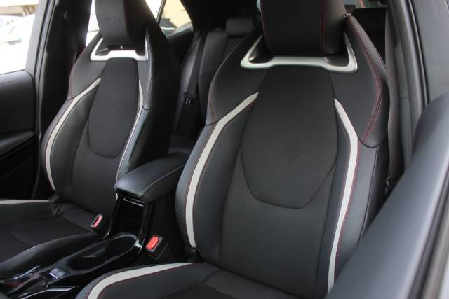 2023 Toyota Corolla 2.0 Hybrid GR Sport 5dr CVT