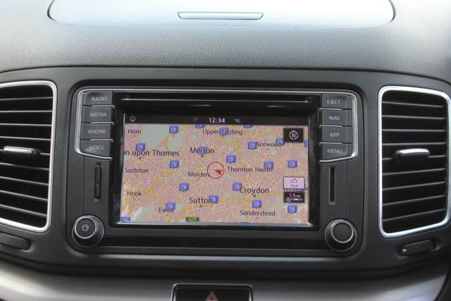2019 Volkswagen Sharan 2.0 TDI SCR 150 SE Nav 5dr