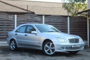 MERCEDES-BENZ C CLASS 2006 (06) at MFI Motors London
