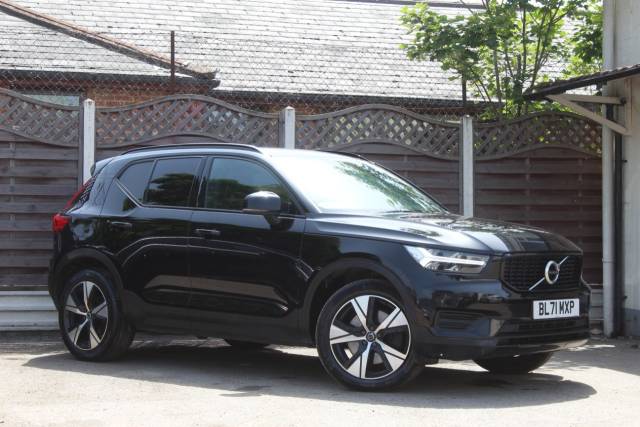 Volvo XC40 1.5 T5 Recharge PHEV R DESIGN 5dr Auto Estate Diesel / Electric Hybrid Black