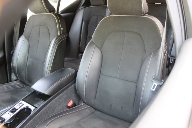 2022 Volvo XC40 1.5 T5 Recharge PHEV R DESIGN 5dr Auto