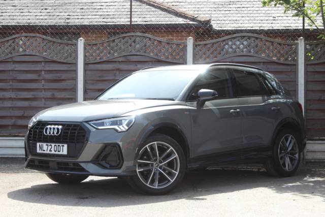 2022 Audi Q3 1.5 35 TFSI Black Edition 5dr