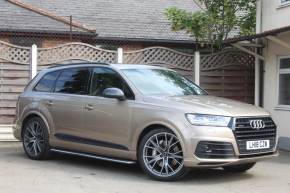 AUDI Q7 at MFI Motors London