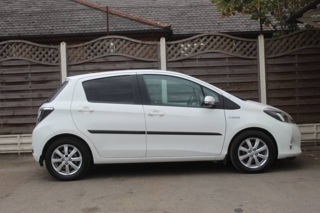 2012 Toyota Yaris 1.5 VVT-i Hybrid T4 5dr CVT