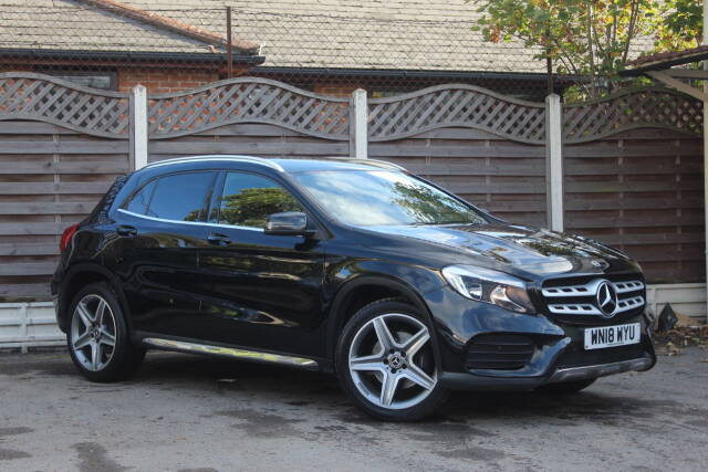 Mercedes-Benz GLA 2.1 GLA 220d 4Matic AMG Line 5dr Auto Estate Diesel Black